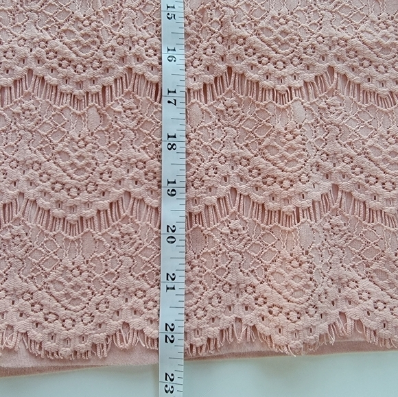 J Crew Dusty Pink Lace Overlay Tshirt Size M - Picture 7 of 10